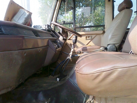 สิบล้อ MITSUBISHI FN527 MA -A28380 รถปี 36 195 แรงม้า