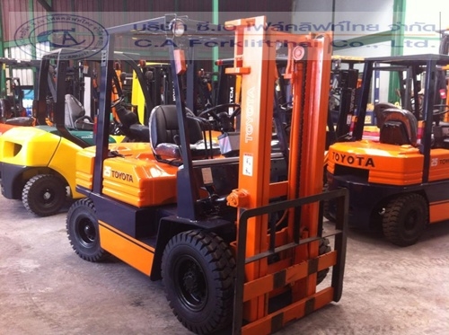 ขายรถ โฟล์คลิฟท์ TOYOTA รุ่น 5-FD25