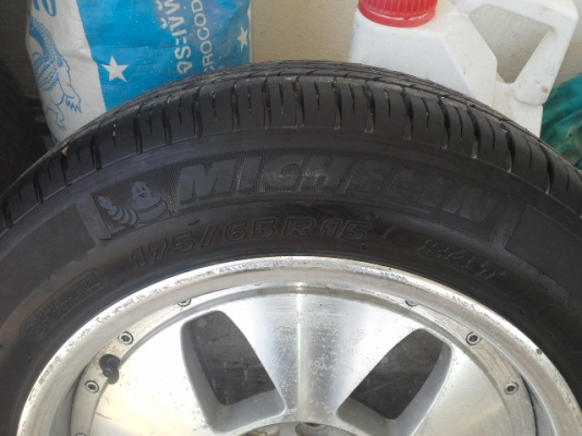 ขายล้อ15" ล้อjapan ฝาไม่มีครับ ขอบเลส พร้อมยาง 2012