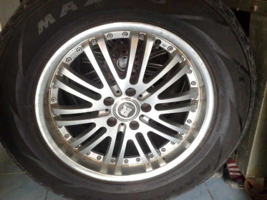 ขายล้อ 18" 5รู114หน้าตื้น หลังลึกครับ ยางใหญ่ครับ