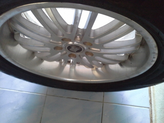 ขายล้อ 18" 5รู114หน้าตื้น หลังลึกครับ ยางใหญ่ครับ