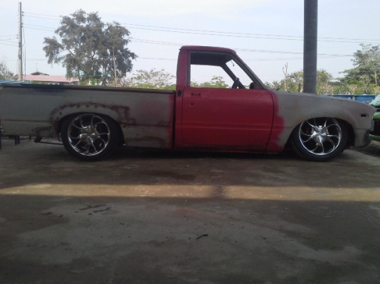 ขายล้อ17" 4 กับ5 รู 114พร้อมยางใช้งานได้เลย แนว LOW