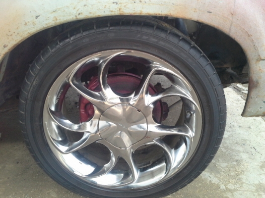 ขายล้อ17" 4 กับ5 รู 114พร้อมยางใช้งานได้เลย แนว LOW