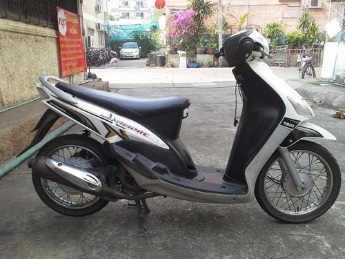 ขายด่วน mio amore สีขาว รถบ้าน สภาพเดิมๆ เครื่องแน่น ไม่หลวม ไม่มีควัน เอกสารครบถ้วน ราคาถูกมากๆ