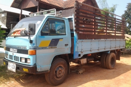 ISUZU NKR ห้างแท้ยาว 4.3 เมตร เครื่อง 4BD1ฝาขาว พร้อมคอกอย่างงาม