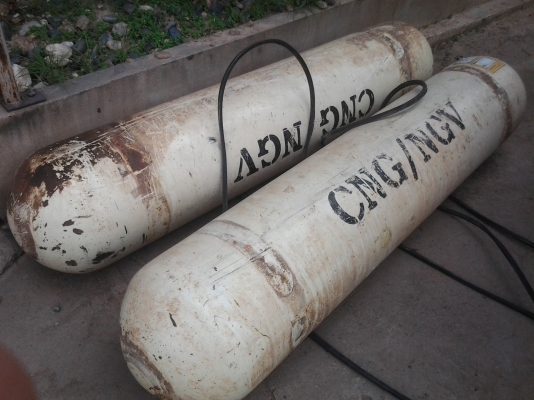 ขายถังCNGติดมากับรถหกล้อลดเหลือ13000บาท