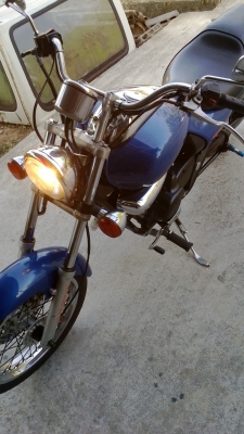 ขอขายมอไซค์คู่ใจสักคันครับ ขอขายมอไซค์คู่ใจสักคันครับ