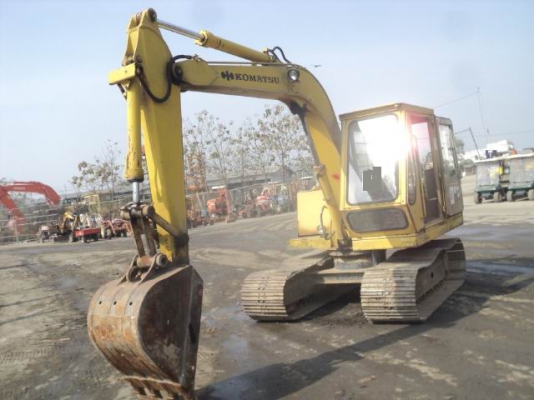 รถบคโฮ โคมัตสุ PC60-2 รถญี่ปุ่น  รถสวยๆ  พร้อมใช้งาน Komatsu pc60-2