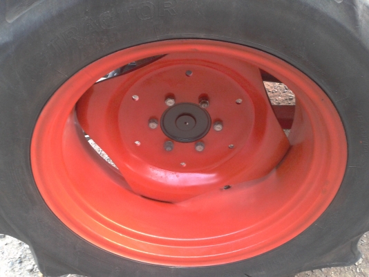 ขายรถไถคูโบต้า KUBOTA L 3608 (4WD) พร้อมใบมีดคานบน ขายรถไถคูโบต้า KUBOTA L 3608 (4WD) พร้อมใบมีดคานบน