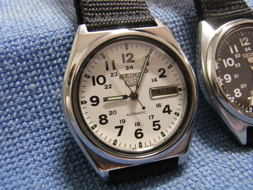 28ม.ค.((น้าเล็ก)) นำเสนอนาฬิกาข้อมือ