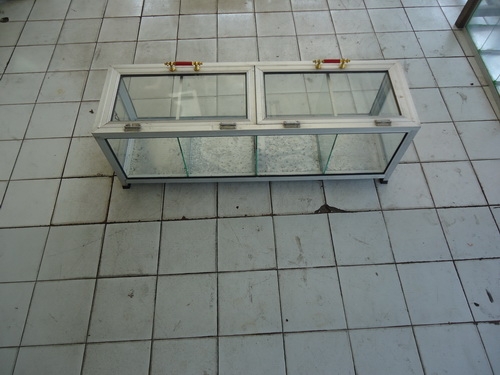 ตู้ขายผลไม้ 4 ช่อง650.- ตู้ขายผลไม้ 4 ช่อง650.-