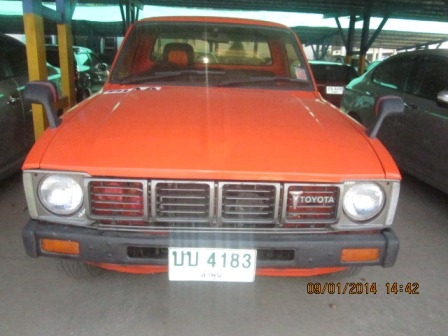 ขายด่วน TOYOTA  RN30  ม้ากระโดด