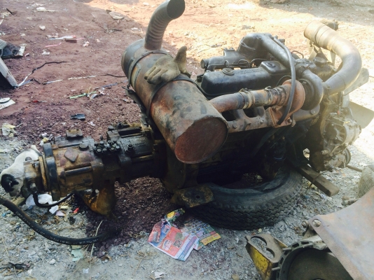 ขายด่วนเครื่อง6D31 กรองเดียว และปั้ม K3V สภาพพร้อมใช้งาน ถอดลงมาจากรถครับ ขายด่วนเครื่อง6D31 กรองเดียว และปั้ม K3V สภาพพร้อมใช้งาน ถอดลงมาจากรถครับ