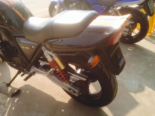 ขาย cb  400 ปี 95 อินวอย สพม สวย เดิม วิ่งดีขี่กลับได้เลย เบานิ่ง