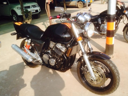 ขาย cb  400 ปี 95 อินวอย สพม สวย เดิม วิ่งดีขี่กลับได้เลย เบานิ่ง