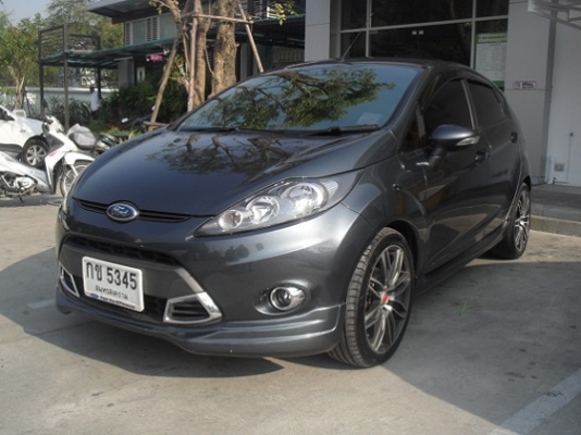 ขายFORD FIESTA 1.6 TOP สุด 5 ประตู สั่งการด้วยเสียง. สภาพป้ายแดง