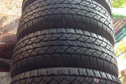 ขายยาง YOKOHAMA GEOLANDAR 265-70-16  ดอกเต็มๆ ใช้งานน้อย ครับ
