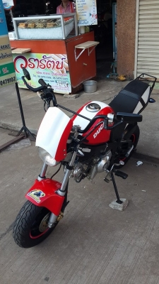 มาใหม่คับ Stallions 125cc. ทำสีใหม่แต่ง Ducati monster มีทะเบียนไม่ขาดต่อ ขนาดเท่าKsrคับ สนใจติดต่อ 081-0578282