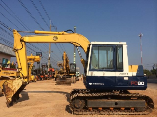 ขายรถขุด KOMATSU PC80-5 นำเข้าจากญี่ปุ่นแท้ๆ สภาพพร้อมใช้งาน (มีVDOให้ชม )สนใจติดต่อ 081-2990958 ครับ