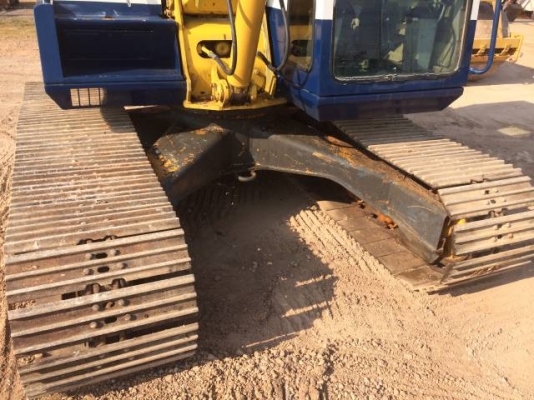 ขายรถขุด KOMATSU PC80-5 นำเข้าจากญี่ปุ่นแท้ๆ สภาพพร้อมใช้งาน (มีVDOให้ชม )สนใจติดต่อ 081-2990958 ครับ