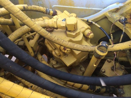 ขายรถขุด KOMATSU PC80-5 นำเข้าจากญี่ปุ่นแท้ๆ สภาพพร้อมใช้งาน (มีVDOให้ชม )สนใจติดต่อ 081-2990958 ครับ