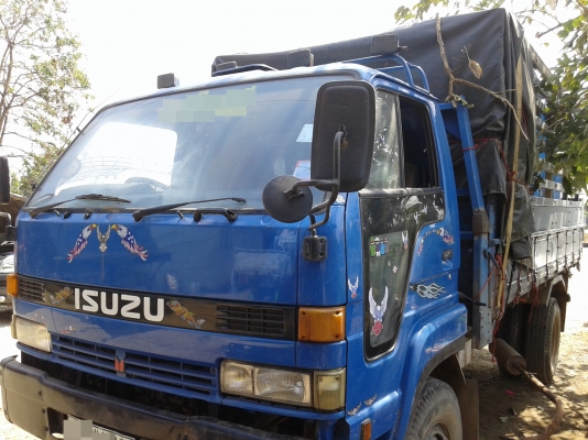 ขาย ISUZU KS 26 วางหัวNPR เครื่อง4hf1 120แรง 270,000 ขาย ISUZU KS 26 วางหัวNPR เครื่อง4hf1 120แรง 270,000