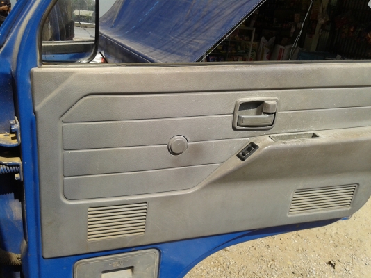 ขาย ISUZU KS 26 วางหัวNPR เครื่อง4hf1 120แรง 270,000 ขาย ISUZU KS 26 วางหัวNPR เครื่อง4hf1 120แรง 270,000