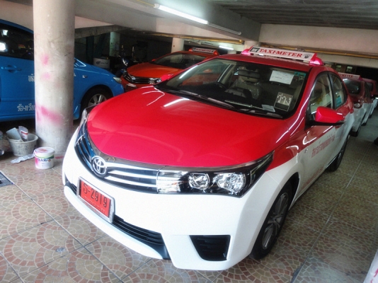 จำหน่ายแท็กซี่ป้ายแดง(ตัวใหม่ 2014) ดาวน์150,000 บาทออกรถได้เลย ออกง่ายผ่อนสบาย ไม่ยุ่ง