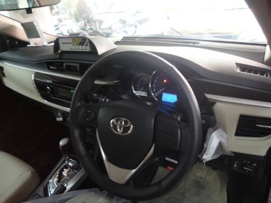 จำหน่ายแท็กซี่ป้ายแดง(ตัวใหม่ 2014) ดาวน์150,000 บาทออกรถได้เลย ออกง่ายผ่อนสบาย ไม่ยุ่ง