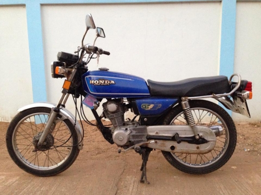 ขายรถ Honda GL 100  มีทะเบียนเอกสารชุดโอนครบ พร้อมใช้งาน