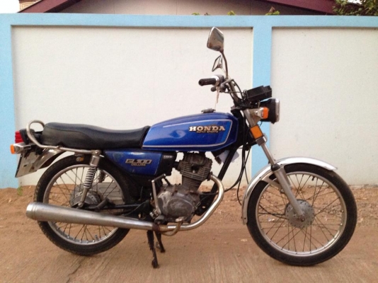 ขายรถ Honda GL 100  มีทะเบียนเอกสารชุดโอนครบ พร้อมใช้งาน