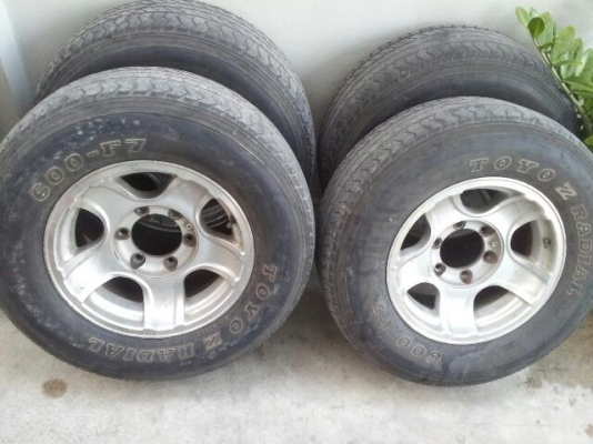 ขายเม็กขอบ15หกรูใส่ปิคอัพ