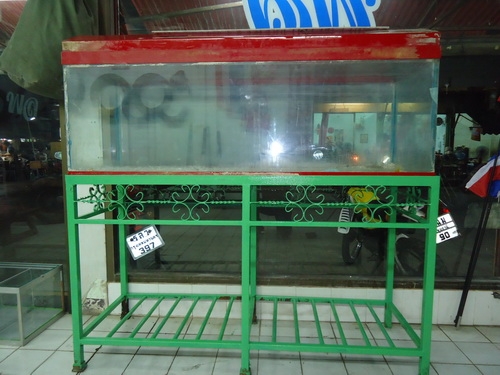 ตู้ปลาลดเหลือ 1350