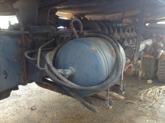 ขายรถบรรทุกน้ำมัน ISUZU จัมโบ้ 200 เพลาเดียว เครื่อง 6SA1 200 แรงม้า คัสซีสวยตลอดเส้นไม่มีบวม เบรคลมดัน พวงมาลัยพาวเวอร์ ทะเบียนพร้อมโอนครับ