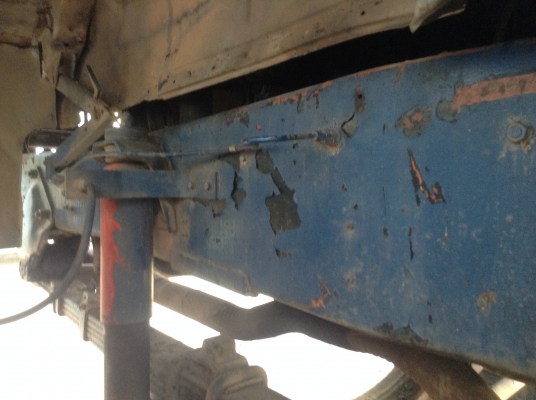 ขายรถบรรทุกน้ำมัน ISUZU จัมโบ้ 200 เพลาเดียว เครื่อง 6SA1 200 แรงม้า คัสซีสวยตลอดเส้นไม่มีบวม เบรคลมดัน พวงมาลัยพาวเวอร์ ทะเบียนพร้อมโอนครับ