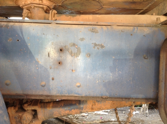 ขายรถบรรทุกน้ำมัน ISUZU จัมโบ้ 200 เพลาเดียว เครื่อง 6SA1 200 แรงม้า คัสซีสวยตลอดเส้นไม่มีบวม เบรคลมดัน พวงมาลัยพาวเวอร์ ทะเบียนพร้อมโอนครับ