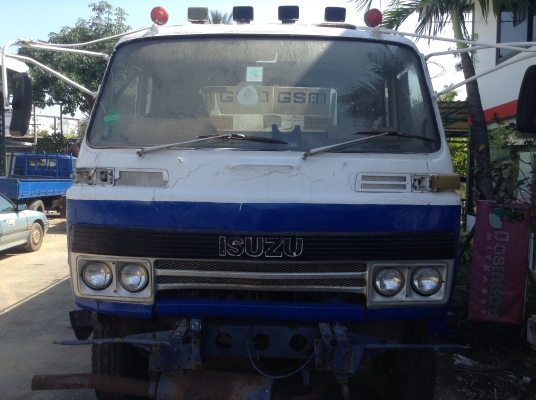 ขายรถบรรทุกน้ำมัน ISUZU จัมโบ้ 200 เพลาเดียว เครื่อง 6SA1 200 แรงม้า คัสซีสวยตลอดเส้นไม่มีบวม เบรคลมดัน พวงมาลัยพาวเวอร์ ทะเบียนพร้อมโอนครับ