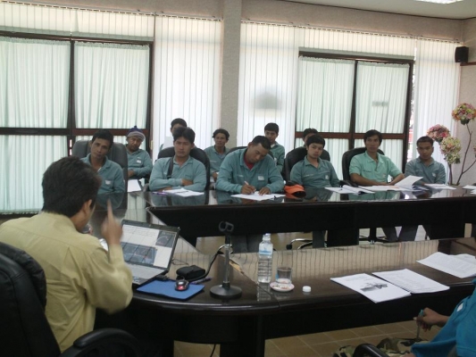 รับฝึกอบรมพนักงานขับและซ่อมแบ็คโฮ