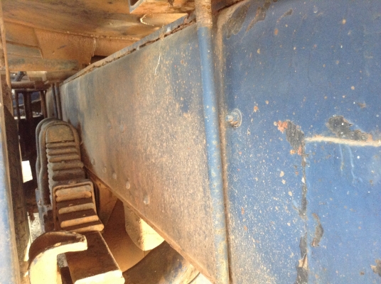 ขายรถบรรทุกน้ำมัน 10 ล้อเพลาเดียว ISUZU จัมโบ้ 200 เครื่อง 6SA1 200 แรงม้า คัสซีสวยตลอดเส้นไม่มีบวม เบรคลมดัน พวงมาลัยพาวเวอร์ ทะเบียนพร้อมโอนครับ