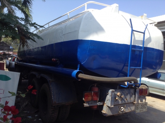 ขายรถบรรทุกน้ำมัน 10 ล้อเพลาเดียว ISUZU จัมโบ้ 200 เครื่อง 6SA1 200 แรงม้า คัสซีสวยตลอดเส้นไม่มีบวม เบรคลมดัน พวงมาลัยพาวเวอร์ ทะเบียนพร้อมโอนครับ