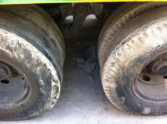 ขายหางกล้วยหอม 2 เพลา อู่.ชาญนคร ปี.47 หางสวยสมบูรณ์ ราคาย้อมเยาว์