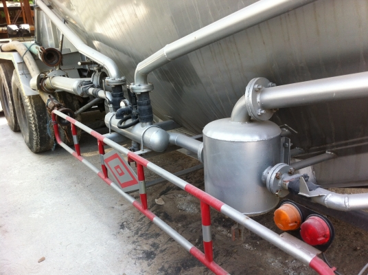 ขายหางกล้วยหอม 2 เพลา อู่.ชาญนคร ปี.47 หางสวยสมบูรณ์ ราคาย้อมเยาว์