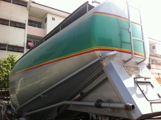 ขายหางกล้วยหอม 2 เพลา อู่.ชาญนคร ปี.47 หางสวยสมบูรณ์ ราคาย้อมเยาว์