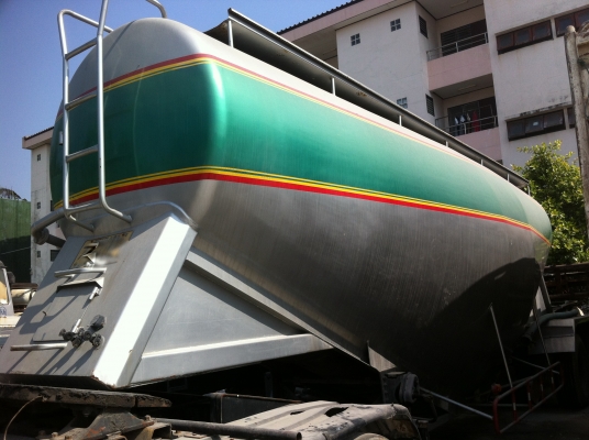 ขายหางกล้วยหอม 2 เพลา อู่.ชาญนคร ปี.47 หางสวยสมบูรณ์ ราคาย้อมเยาว์