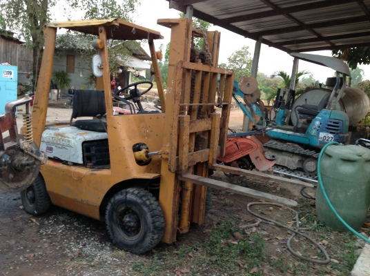 ขายรถฟอร์คลิฟต์ toyota 1.5 ตัน เครื่องเบนซิล