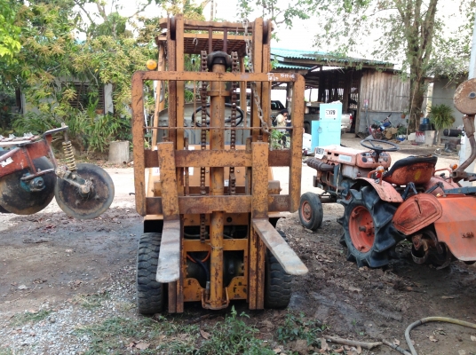 ขายรถฟอร์คลิฟต์ toyota 1.5 ตัน เครื่องเบนซิล