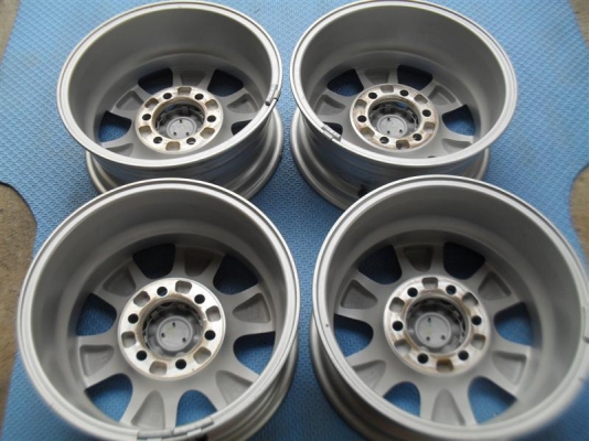 ขาย ล้อแม็กซ์ VIGO champ Prerunner ถอดป้ายแดง 4วง+น๊อตเดิม  ราคา9500บาทครับ