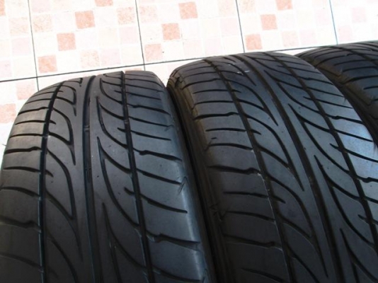 ขายยาง DUNLOP LM703 205-55-16 ปลายปี12 งามๆ (1ชุด)