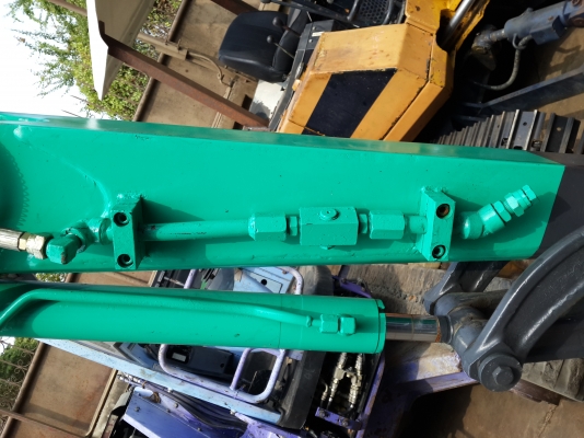 ขาย รถขุด KOMATSU รุ่น PC30-7-แทร็กเหล็ก มือสองญี่ปุ่น