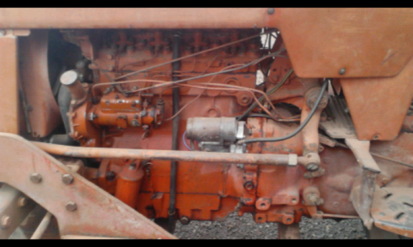 ขายรถไถ massey ferguson 185  ....มีใบมีดดันหน้าให้ พร้อมใช้งาน